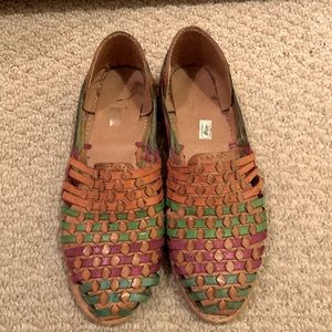 Vibrant Huarache Slip on women 8US 26.5 Mex